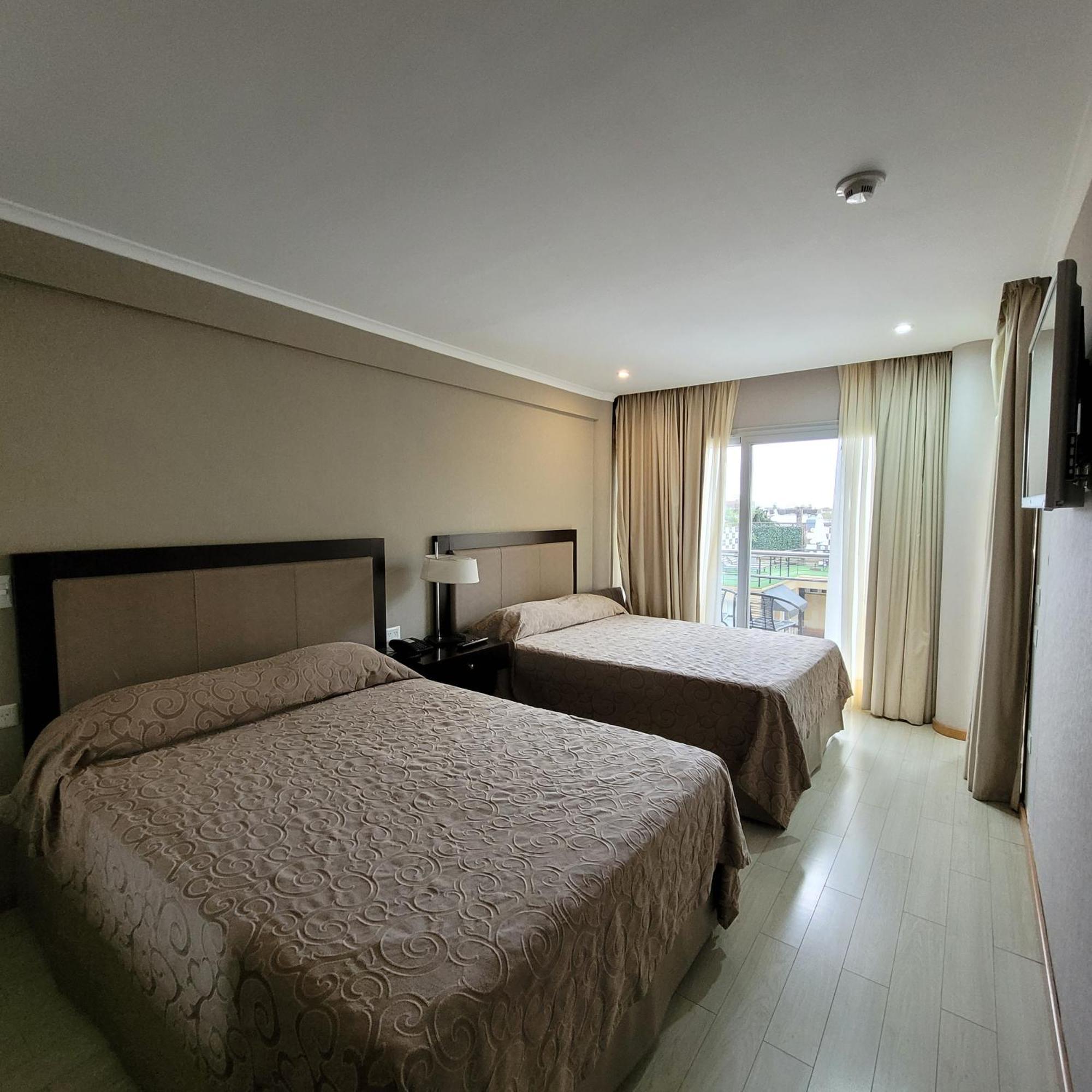 Hotel Plaza Colon  Exterior foto